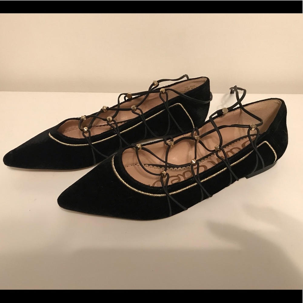NWOT❗️Velvet Ballet Tie Up Flats